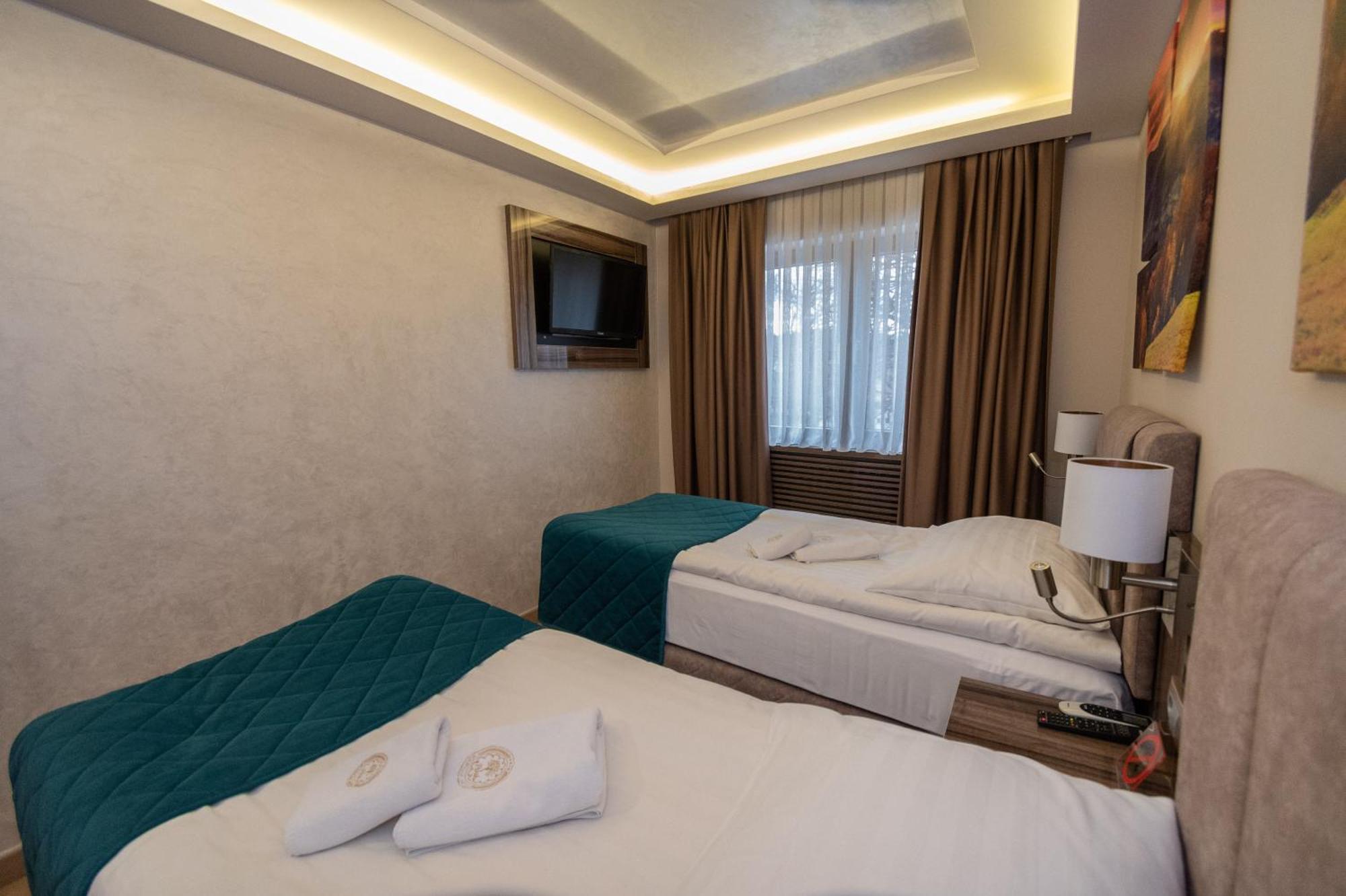 Hotel Park Srebrenik Buitenkant foto